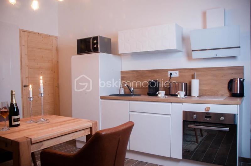 Immeuble - 216 m² - 8 pièces