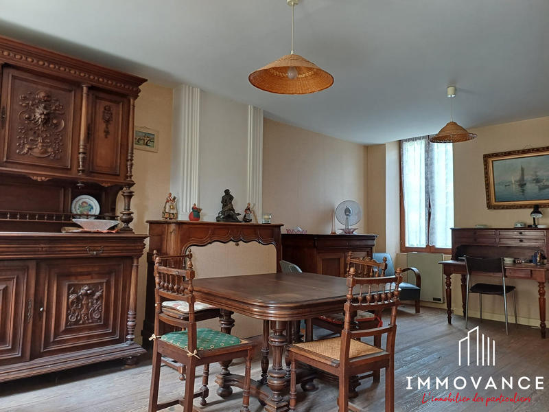 Maison ancienne - 177 m² - 9 pièces