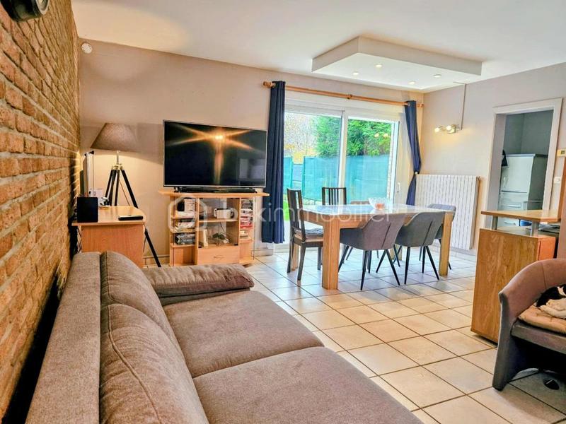 Maison - 91 m² - 5 pièces