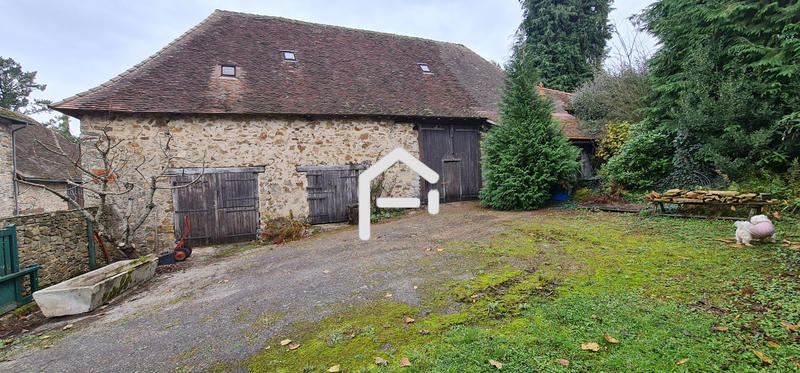 Maison - 240 m² - 6 pièces