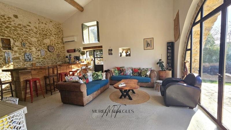 Maison - 189 m² - 6 pièces