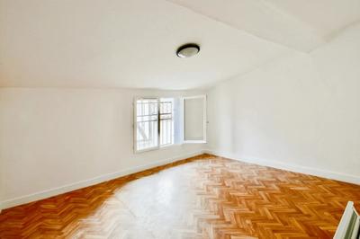 Appartement - 154 m² - 8 pièces