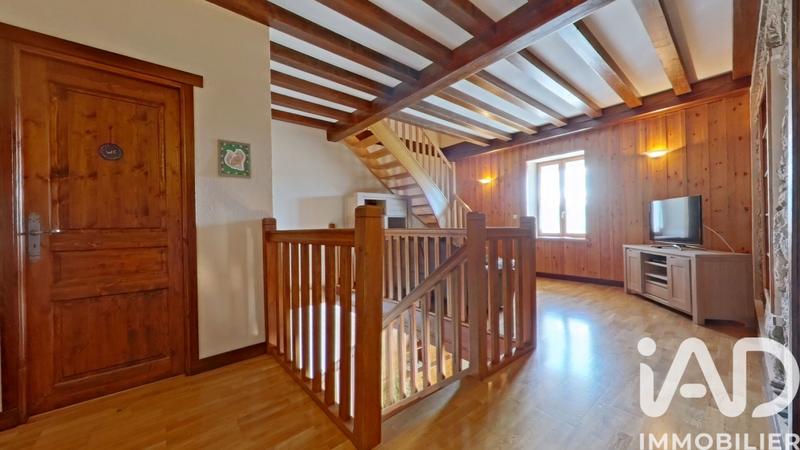 Maison - 217 m² - 6 pièces