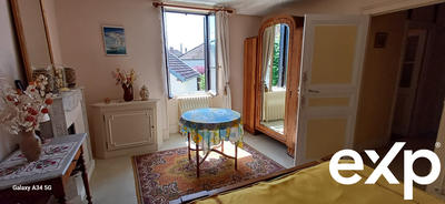 Maison traditionnelle - 167 m² - 6 pièces