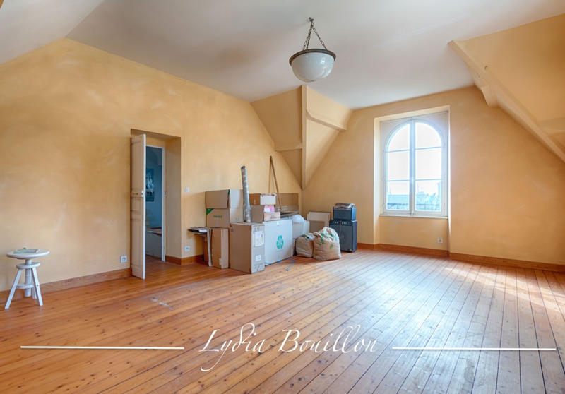 Propriété - 395 m² - 14 pièces