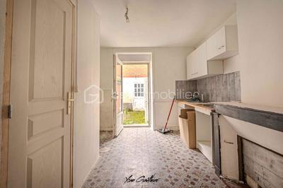 Maison - 142 m² - 7 pièces