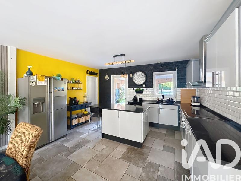 Maison - 142 m² - 6 pièces