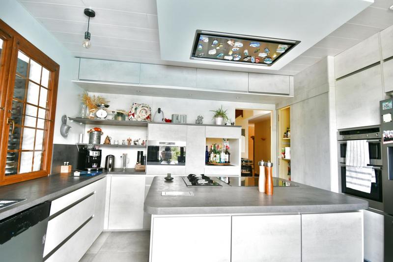 Maison - 186 m² - 7 pièces