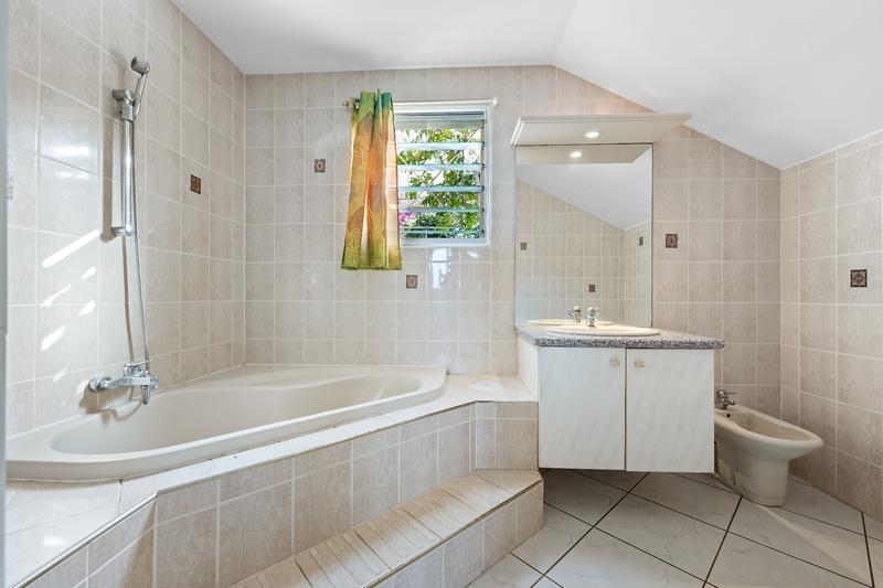 Villa - 230 m² - 5 pièces