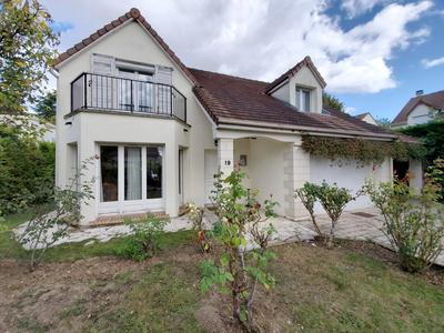 Maison traditionnelle - 135 m² - 6 pièces