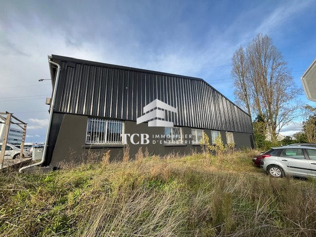 Local d'activités - 420 m²