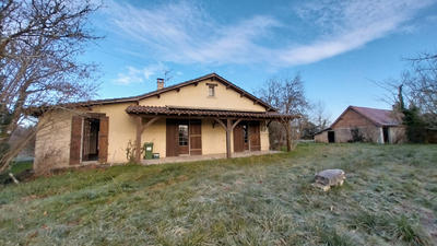 Maison - 95 m² - 4 pièces