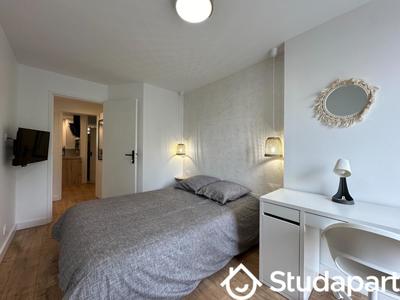 Chambre - 12 m² - 1 pièce