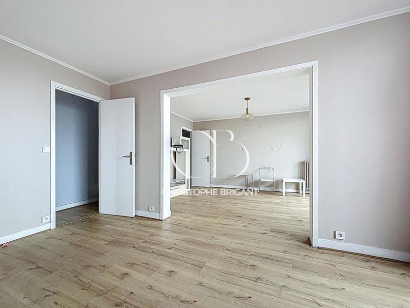 Appartement - 84 m² - 4 pièces