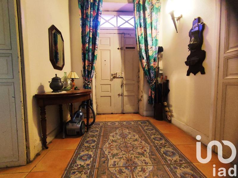 Maison de ville - 285 m² - 9 pièces