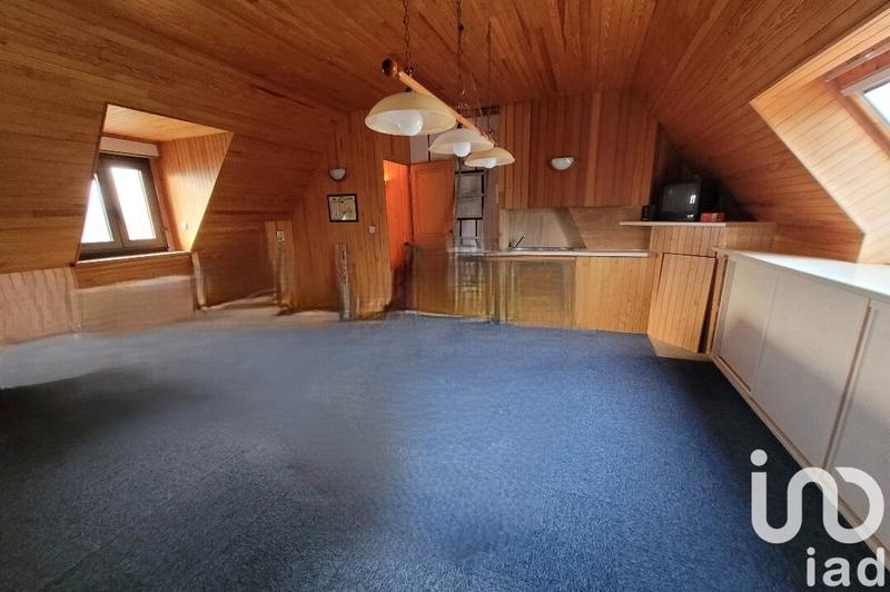 Maison - 214 m² - 9 pièces