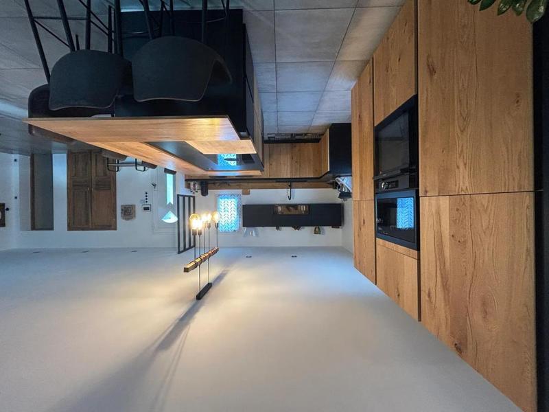 Maison - 190 m² - 2 pièces