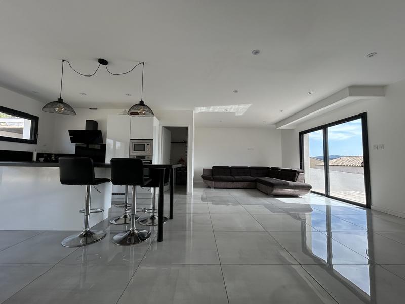 Villa - 127 m² - 4 pièces