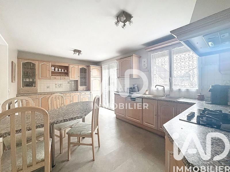 Maison - 137 m² - 5 pièces