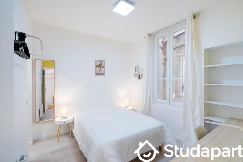 Chambre - 10 m² - 1 pièce