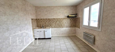 Maison - 211 m² - 7 pièces