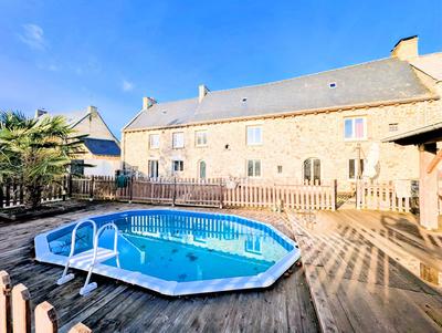 Maison - 213 m² - 7 pièces