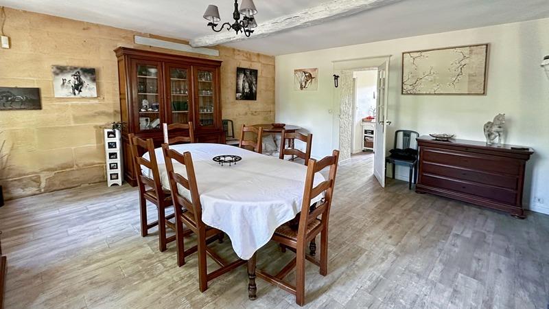 Propriété - 162 m² - 8 pièces