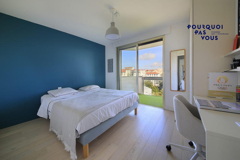 Appartement - 245 m² - 6 pièces