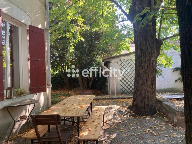 Maison - 200 m² - 6 pièces