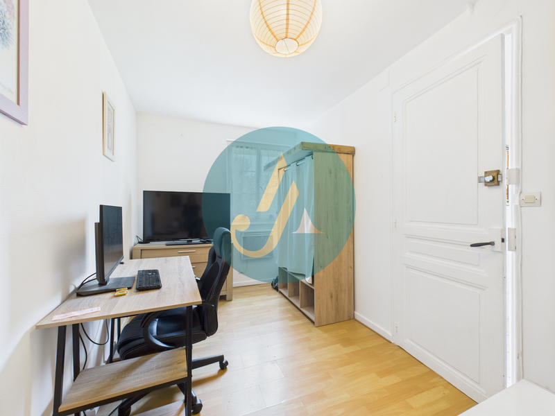 Maison - 198 m² - 11 pièces