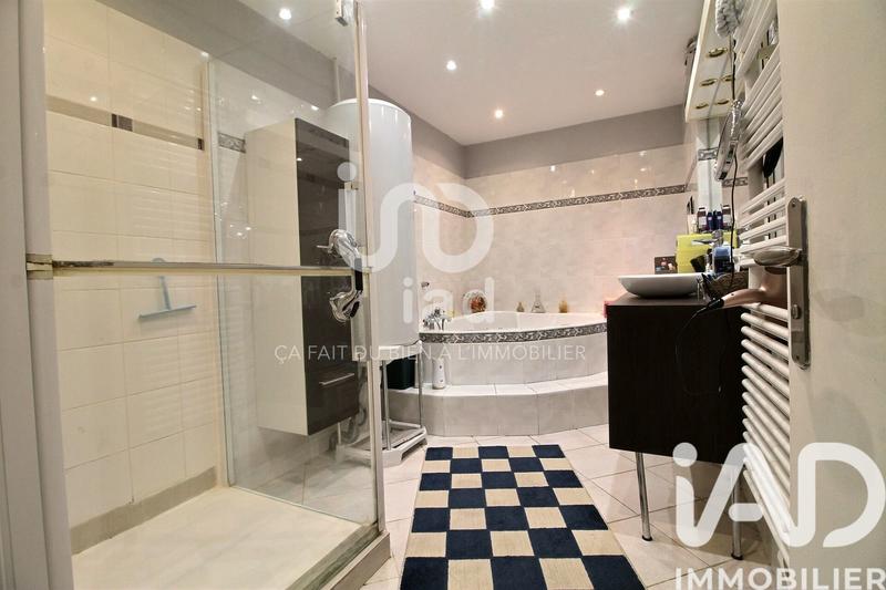 Maison - 149 m² - 7 pièces