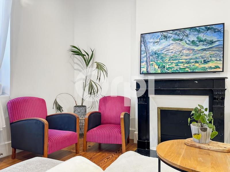 Maison de ville - 181 m² - 6 pièces