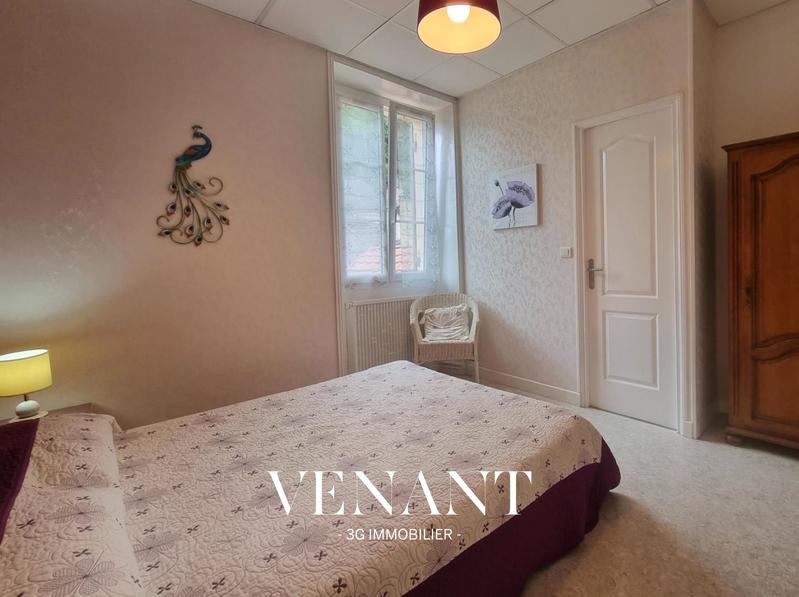 Villa - 238 m² - 14 pièces