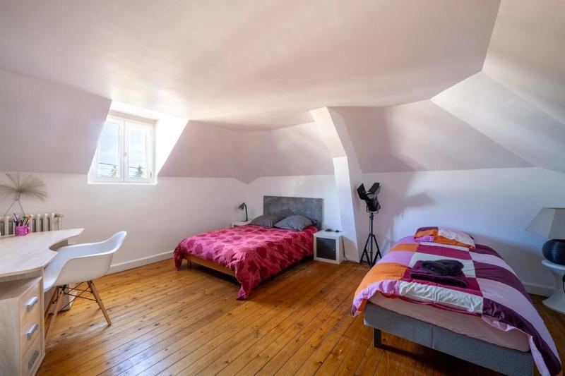 Maison - 187 m² - 6 pièces