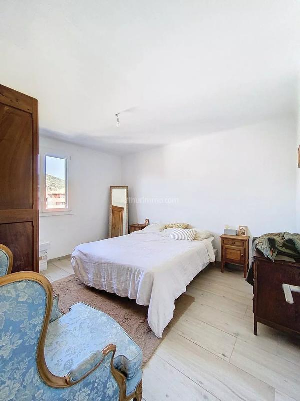 Appartement - 90 m² - 5 pièces