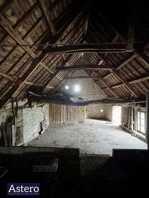 Maison - 200 m² - 4 pièces