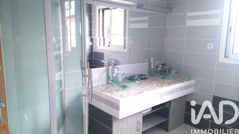 Maison - 206 m² - 5 pièces