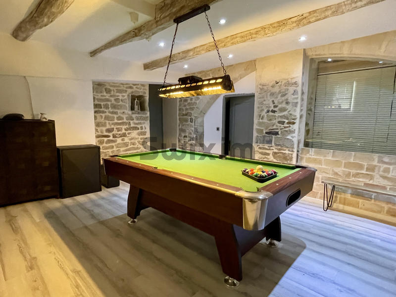 Maison de village - 250 m² - 7 pièces