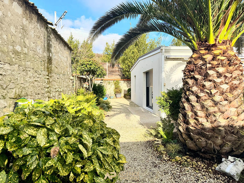 Maison - 102 m² - 4 pièces