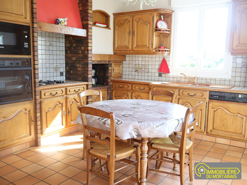 Maison - 140 m² - 5 pièces