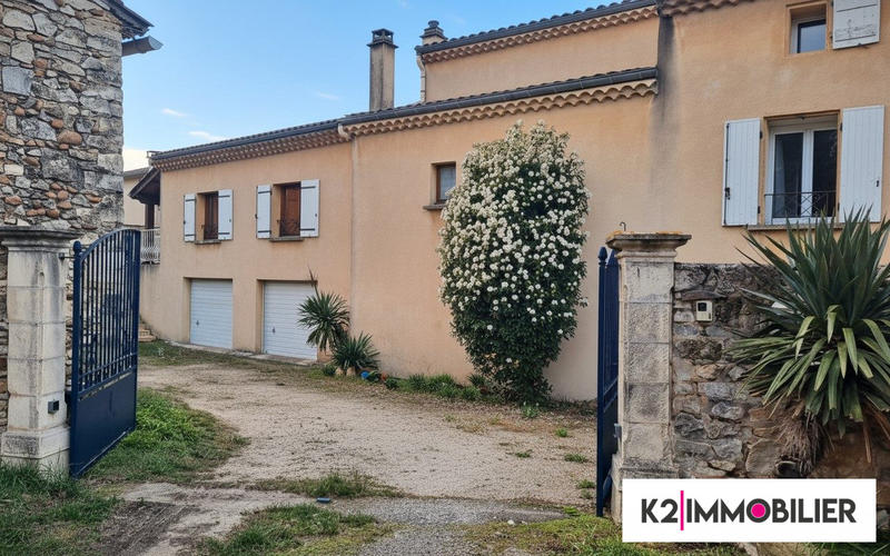 Maison - 138 m² - 5 pièces