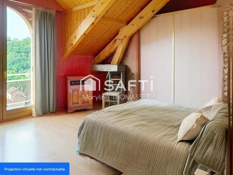 Maison - 295 m² - 8 pièces