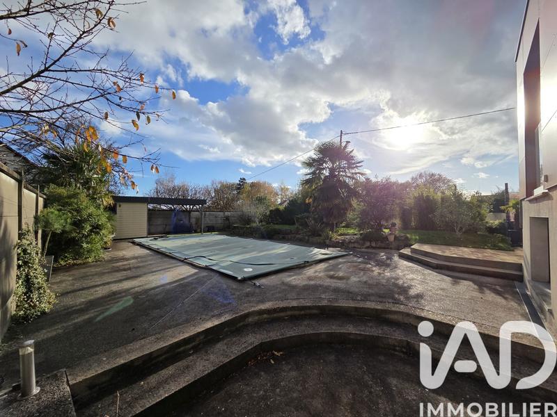 Maison - 199 m² - 7 pièces