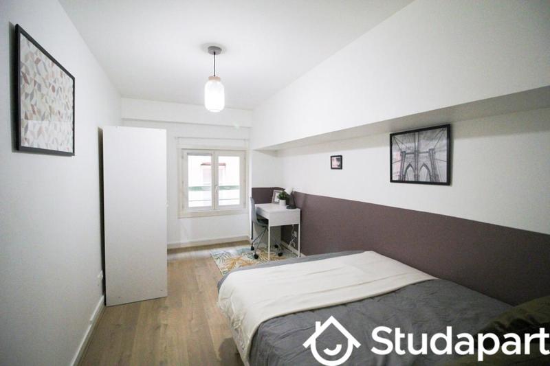 Chambre - 12 m² - 1 pièce