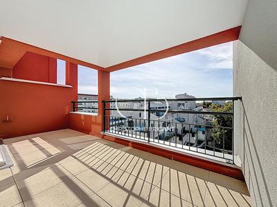 Appartement - 110 m² - 5 pièces