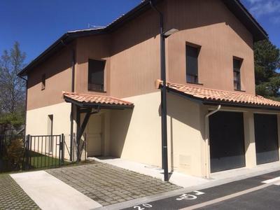 Maison - 89 m² - 4 pièces