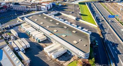 Local d'activités - 2 420 m²