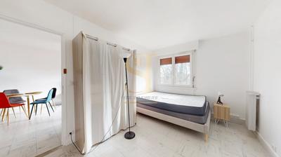 Appartement - 92 m² - 5 pièces