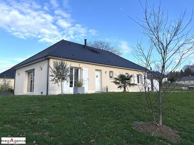 Villa - 95 m² - 4 pièces