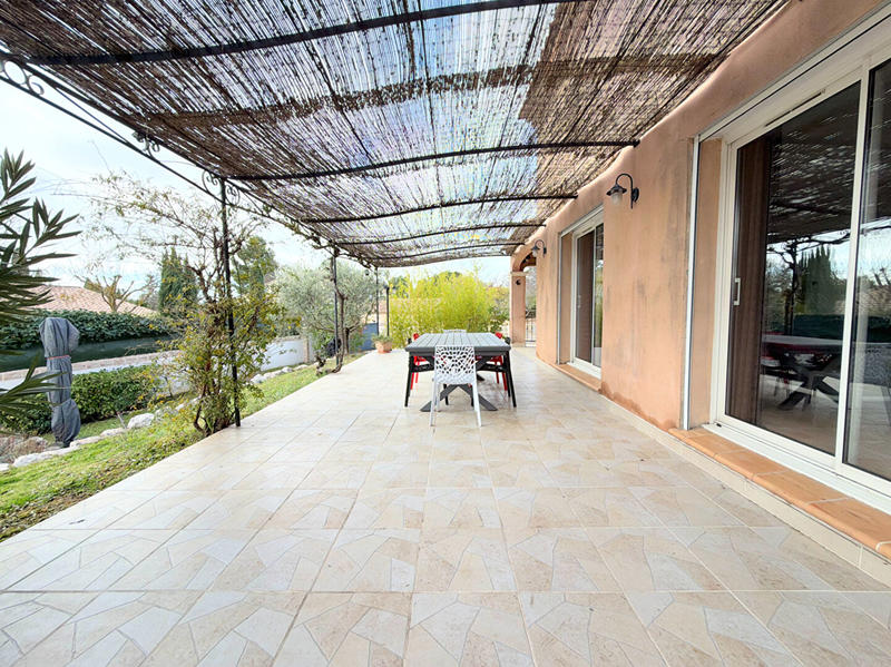 Maison - 167 m² - 6 pièces